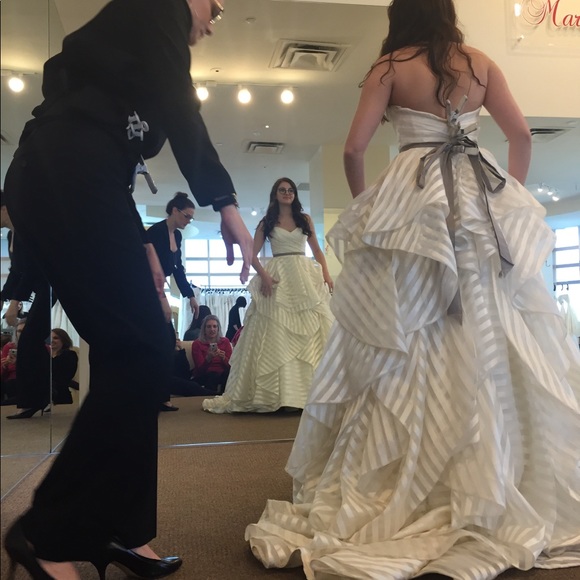 Hayley Paige Guindon Gown size 12 unaltered - Picture 3 of 3